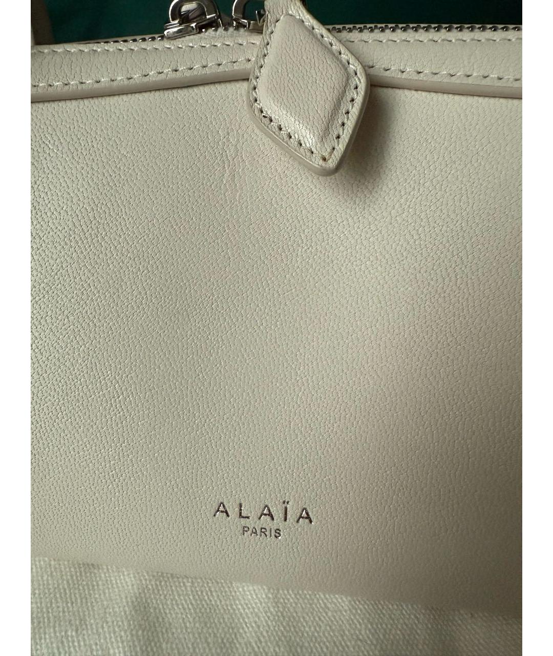 ALAIA Белая кожаная сумка с короткими ручками, фото 7