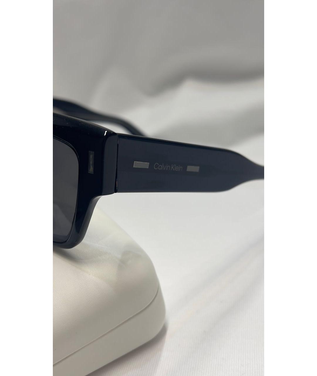 CALVIN KLEIN Черные пластиковые солнцезащитные очки, фото 3