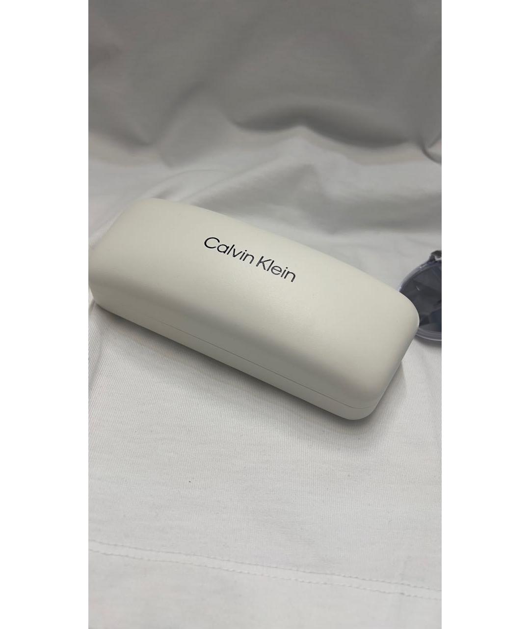 CALVIN KLEIN Темно-синие пластиковые солнцезащитные очки, фото 4