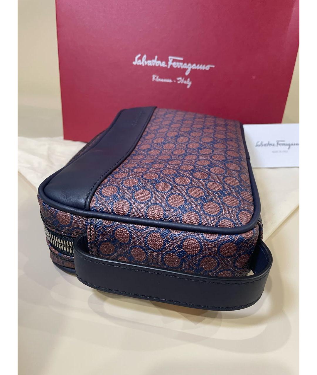 FERRAGAMO Темно-синяя кожаная барсетка, фото 5