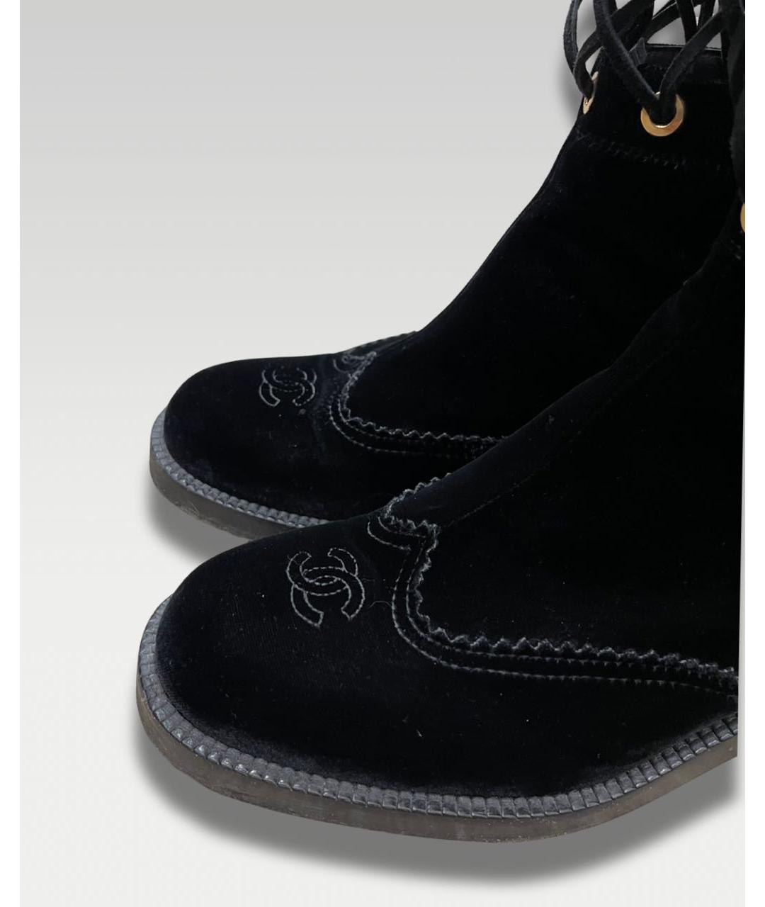 CHANEL Черные бархатные ботинки, фото 5