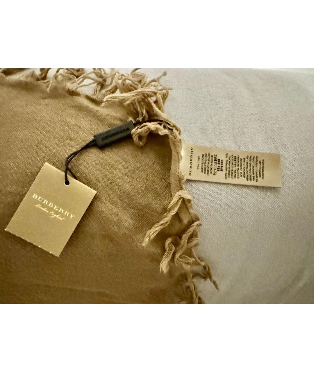 BURBERRY Бежевый шерстяной платок, фото 4