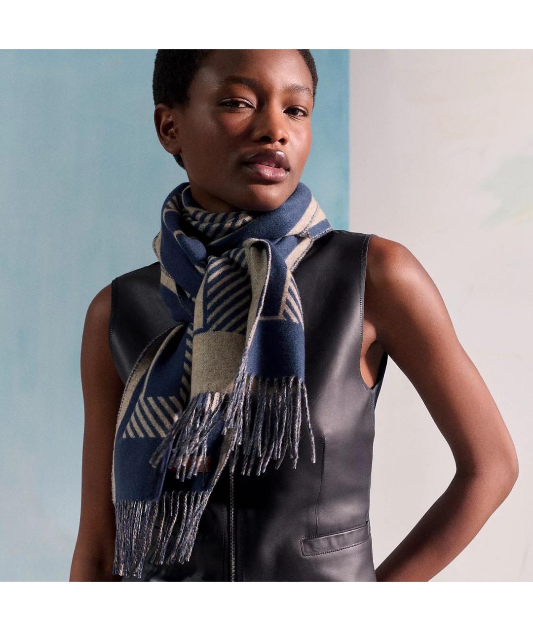 HERMES Темно-синий кашемировый шарф, фото 2