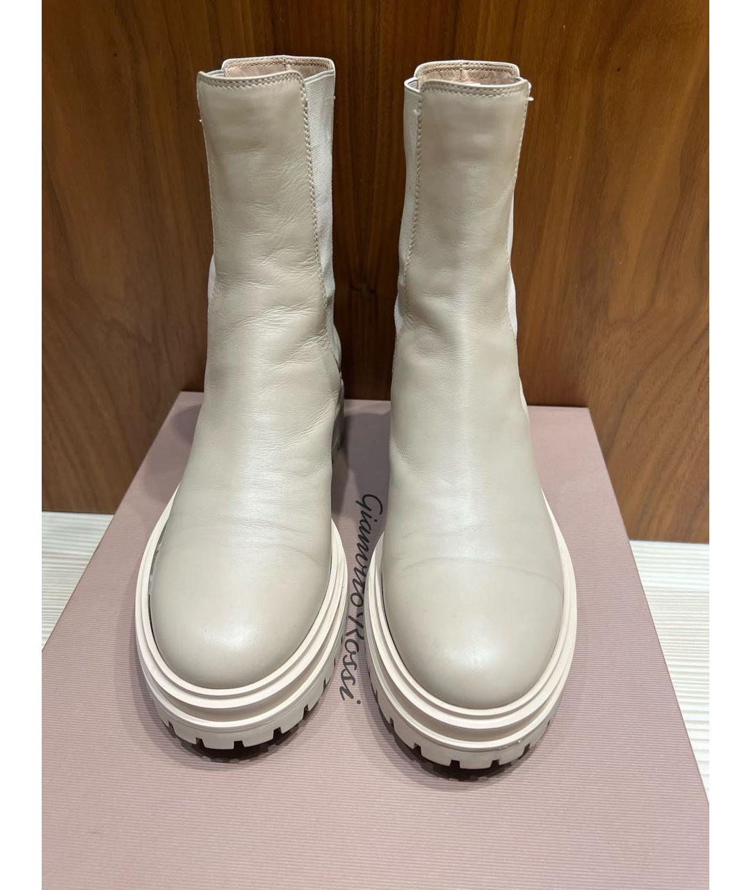 GIANVITO ROSSI Бежевые кожаные ботильоны, фото 3