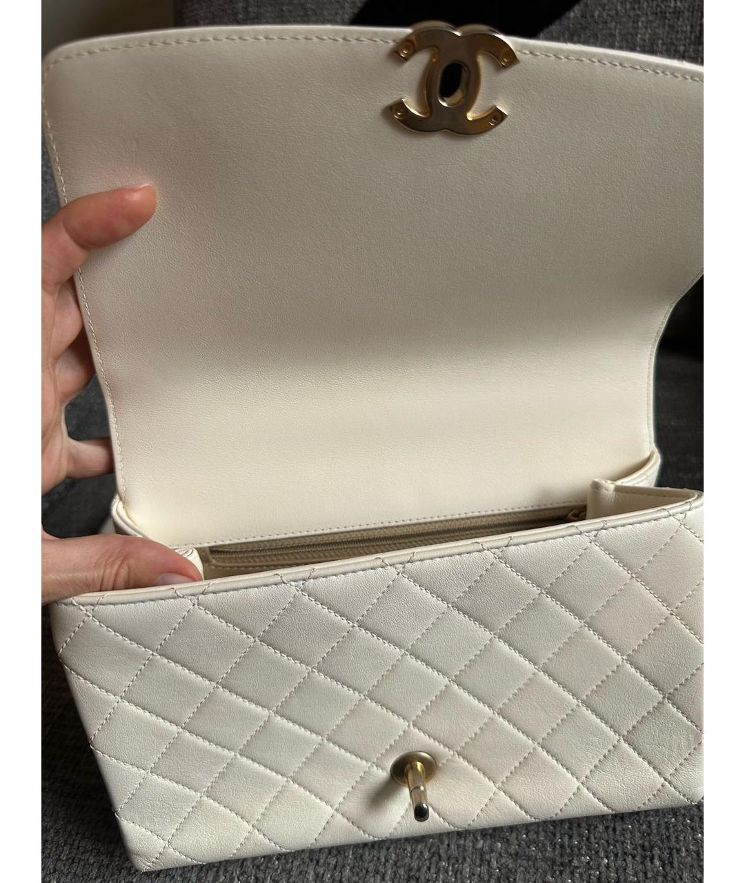 CHANEL Белая кожаная сумка через плечо, фото 6