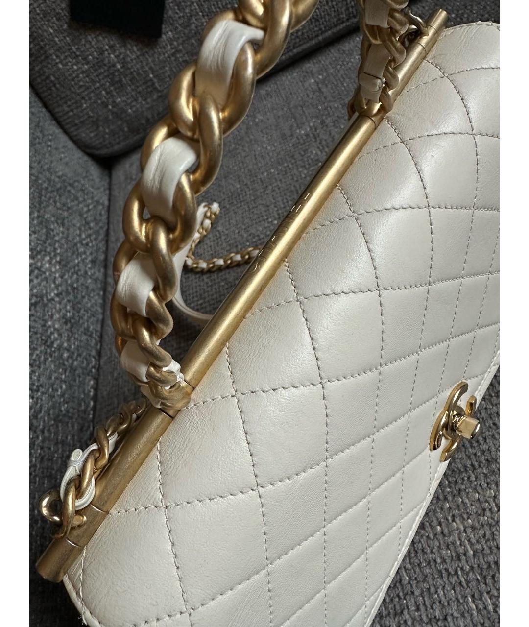 CHANEL Белая кожаная сумка через плечо, фото 4