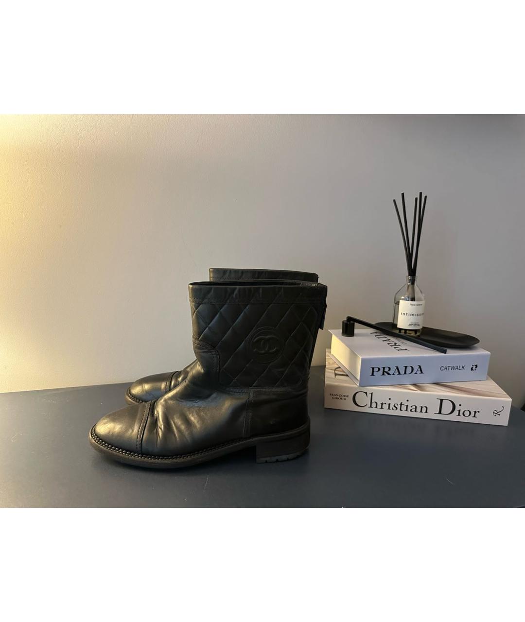 CHANEL Черные кожаные полусапоги, фото 2