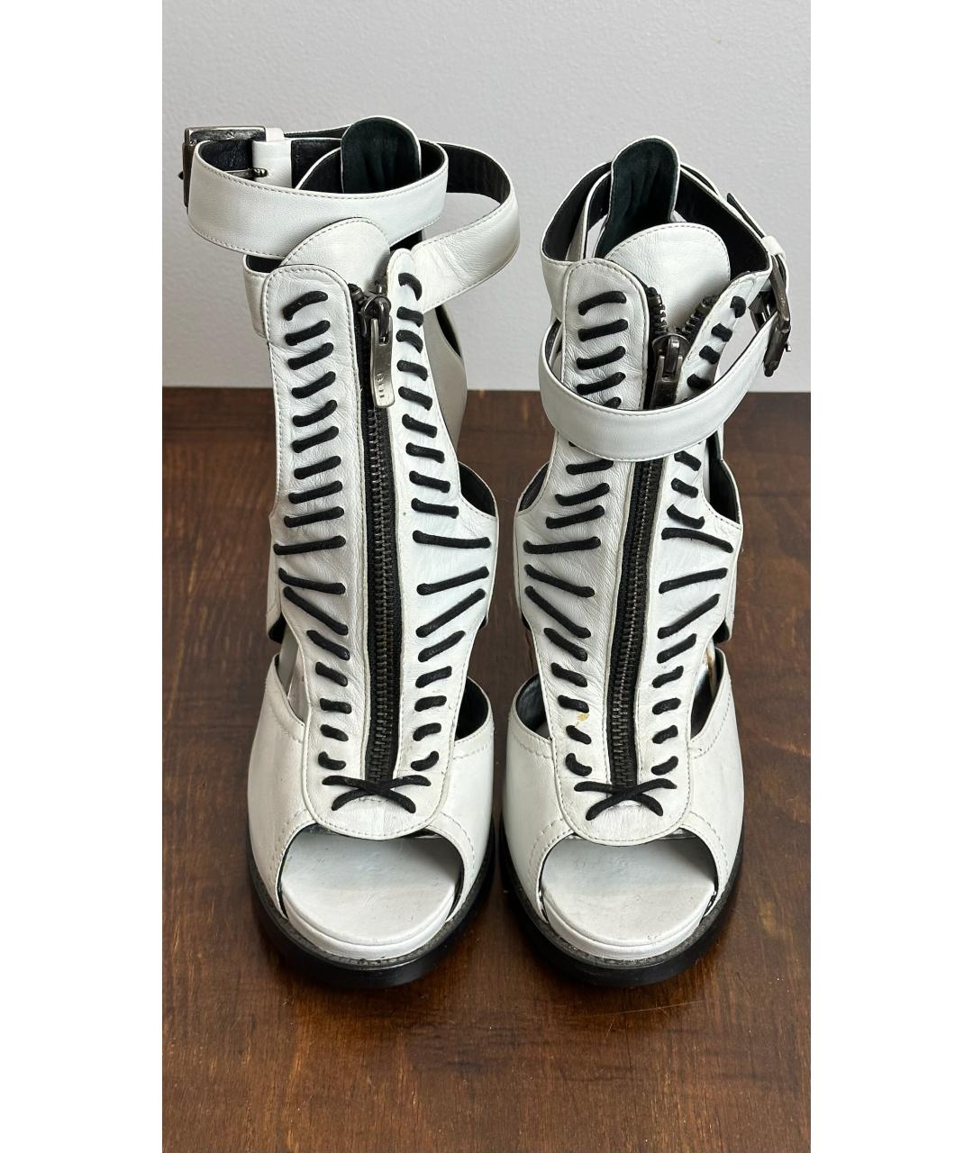 BARBARA BUI Белые кожаные туфли, фото 2