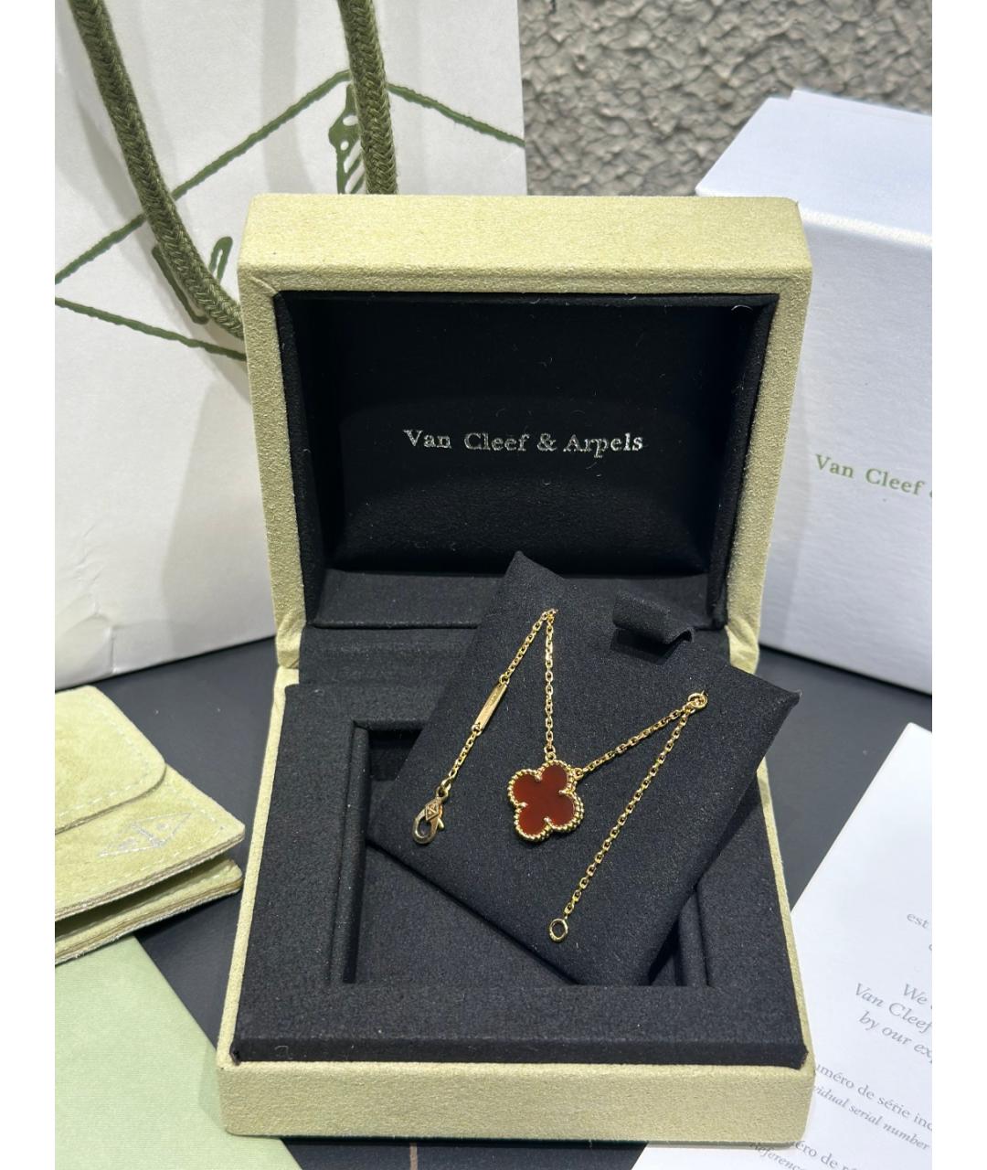 VAN CLEEF & ARPELS Красное колье из розового золота, фото 4