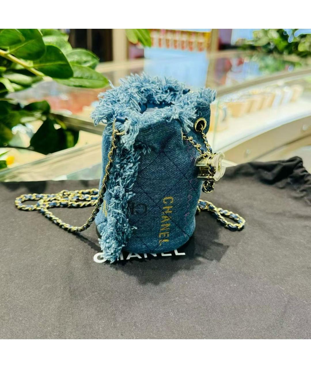 CHANEL Голубая деним сумка через плечо, фото 6