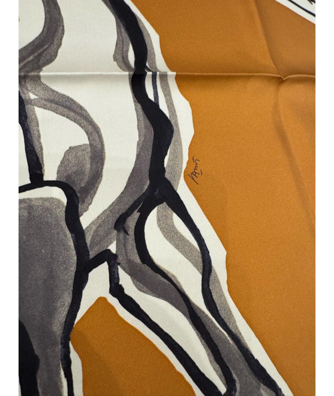 HERMES Коричневый шелковый платок, фото 3