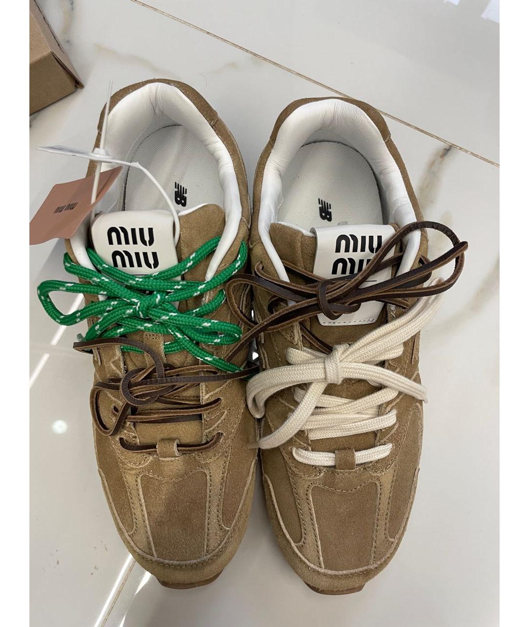 MIU MIU Бежевые замшевые кроссовки, фото 3