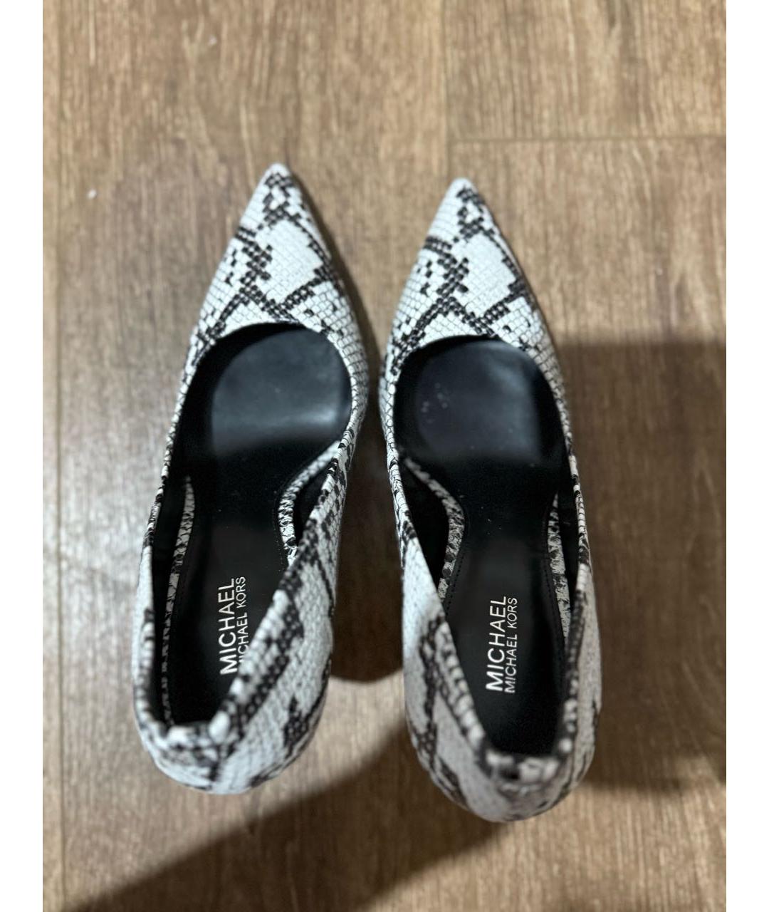 MICHAEL MICHAEL KORS Бежевые кожаные туфли, фото 3