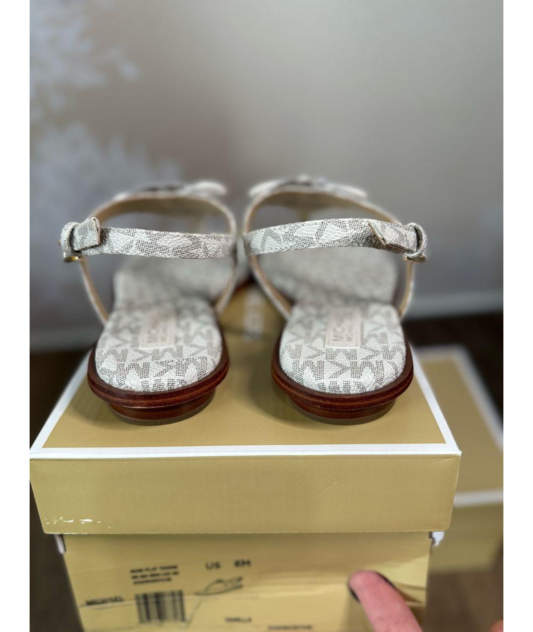 MICHAEL MICHAEL KORS Бежевые сандалии, фото 4