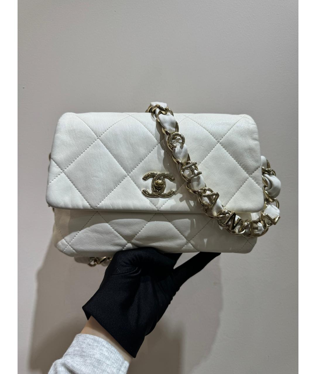 CHANEL Белая кожаная сумка через плечо, фото 2