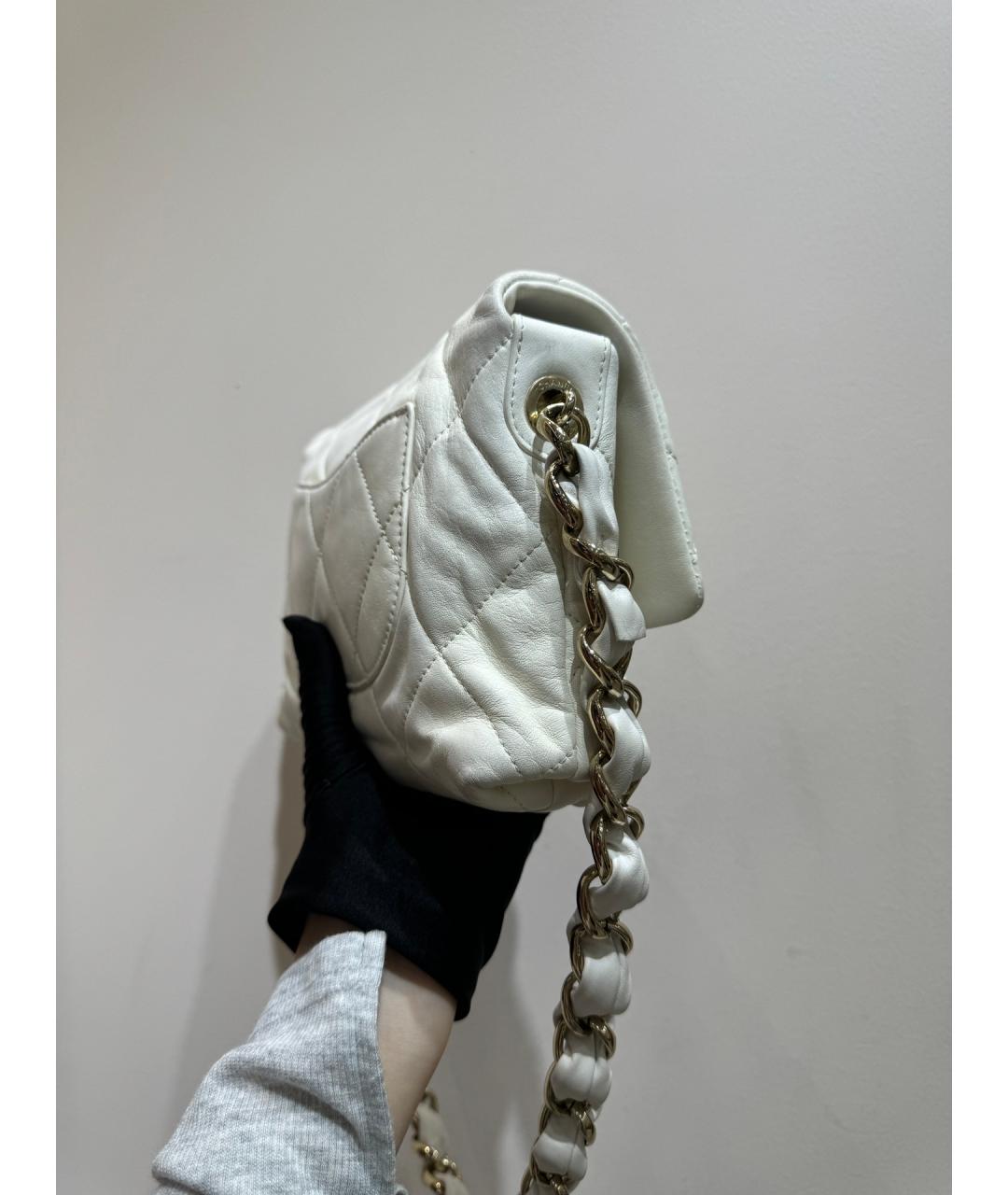 CHANEL Белая кожаная сумка через плечо, фото 6