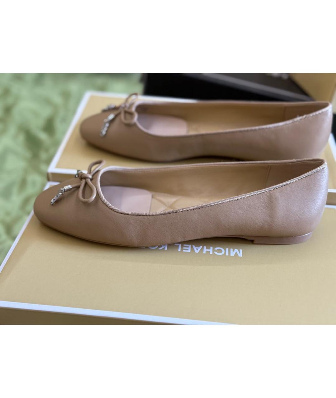 MICHAEL MICHAEL KORS Бежевые кожаные балетки, фото 5