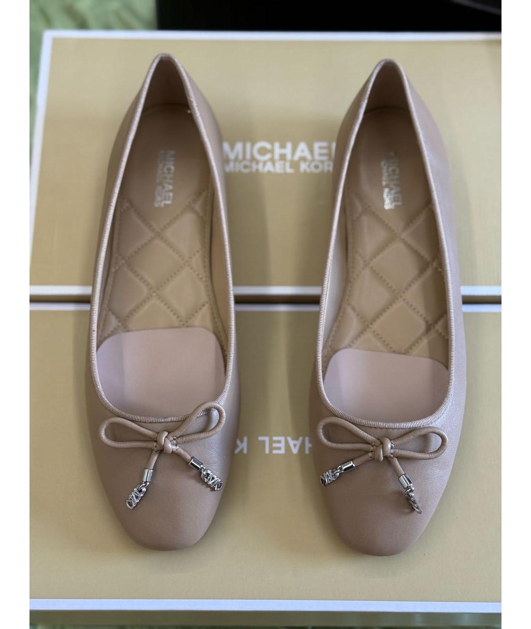 MICHAEL MICHAEL KORS Бежевые кожаные балетки, фото 2