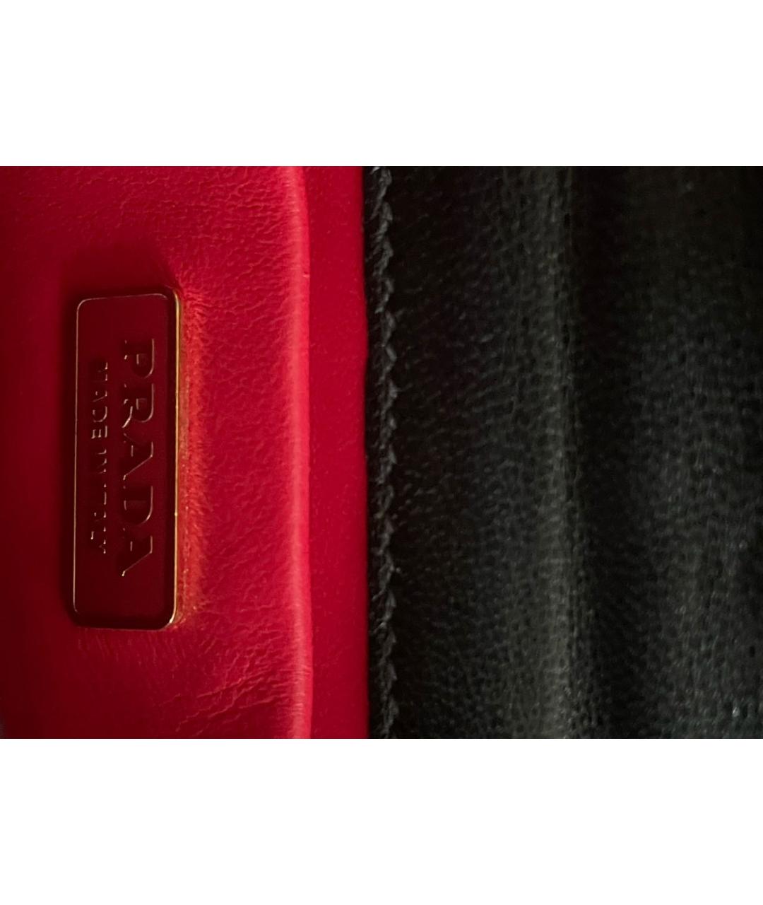 PRADA Черная кожаная сумка с короткими ручками, фото 4