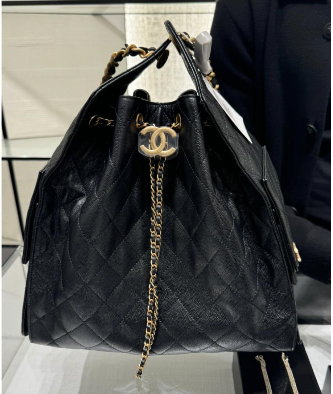 CHANEL Черная кожаная сумка через плечо, фото 2