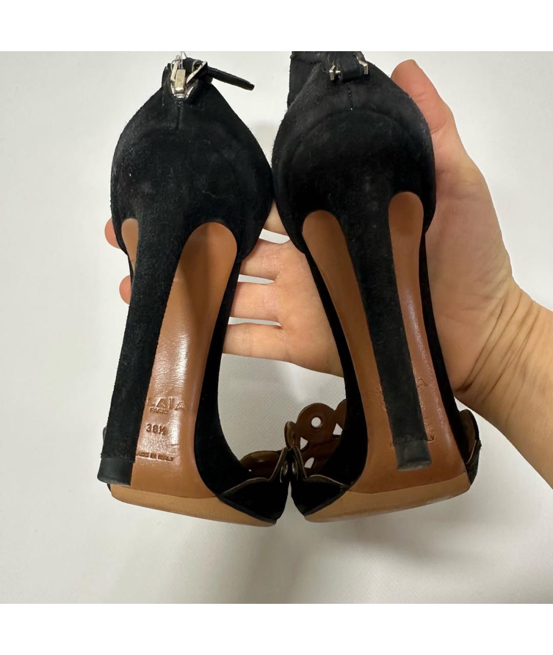 ALAIA Черные замшевые босоножки, фото 7