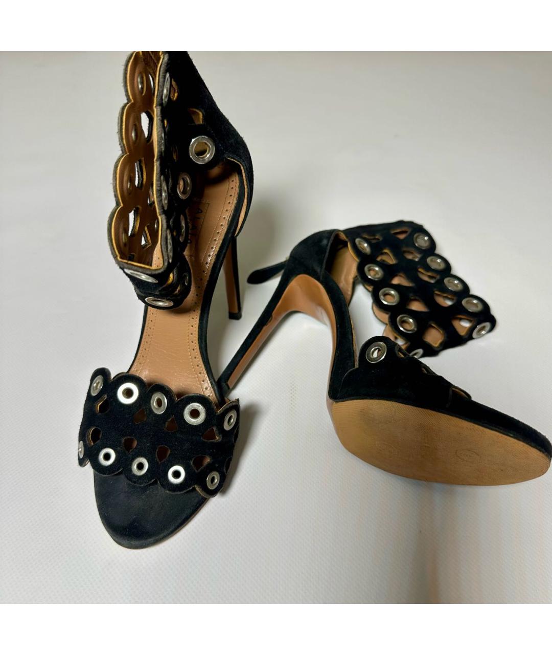 ALAIA Черные замшевые босоножки, фото 4