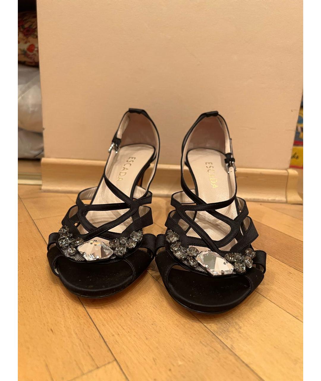 ESCADA Черные бархатные босоножки, фото 3