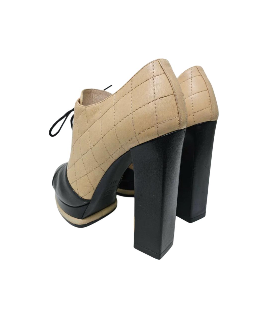 CHANEL Бежевые кожаные ботильоны, фото 3