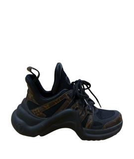 LOUIS VUITTON Кроссовки