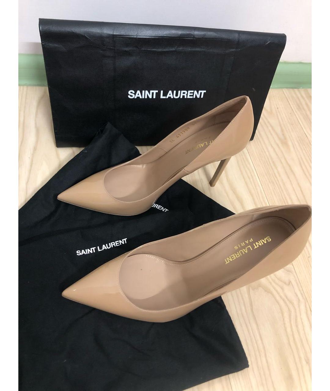 SAINT LAURENT Бежевые туфли из лакированной кожи, фото 3