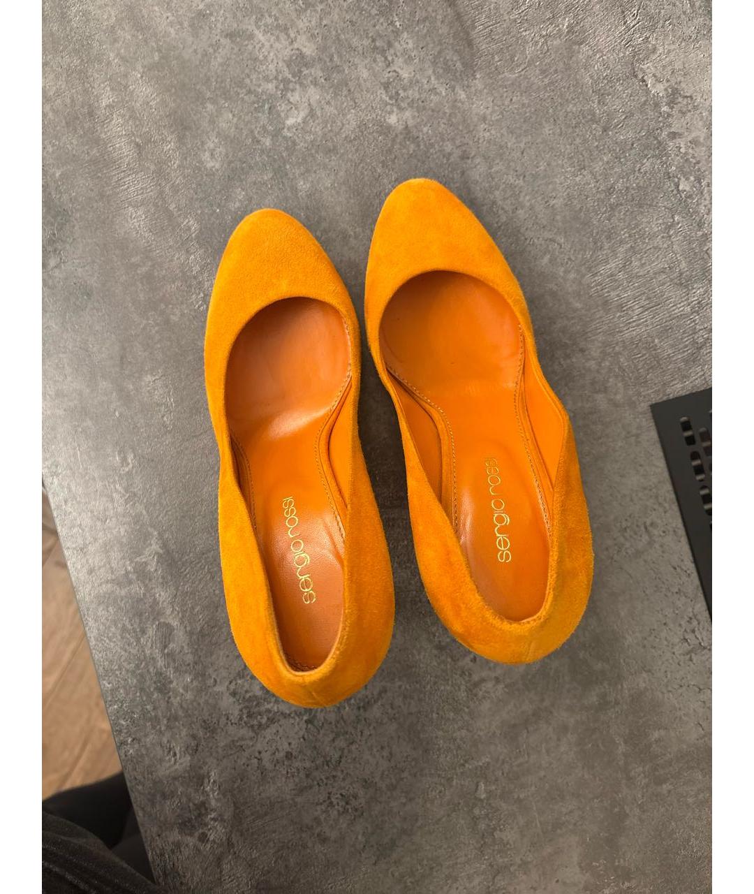 SERGIO ROSSI Оранжевое замшевые туфли, фото 3