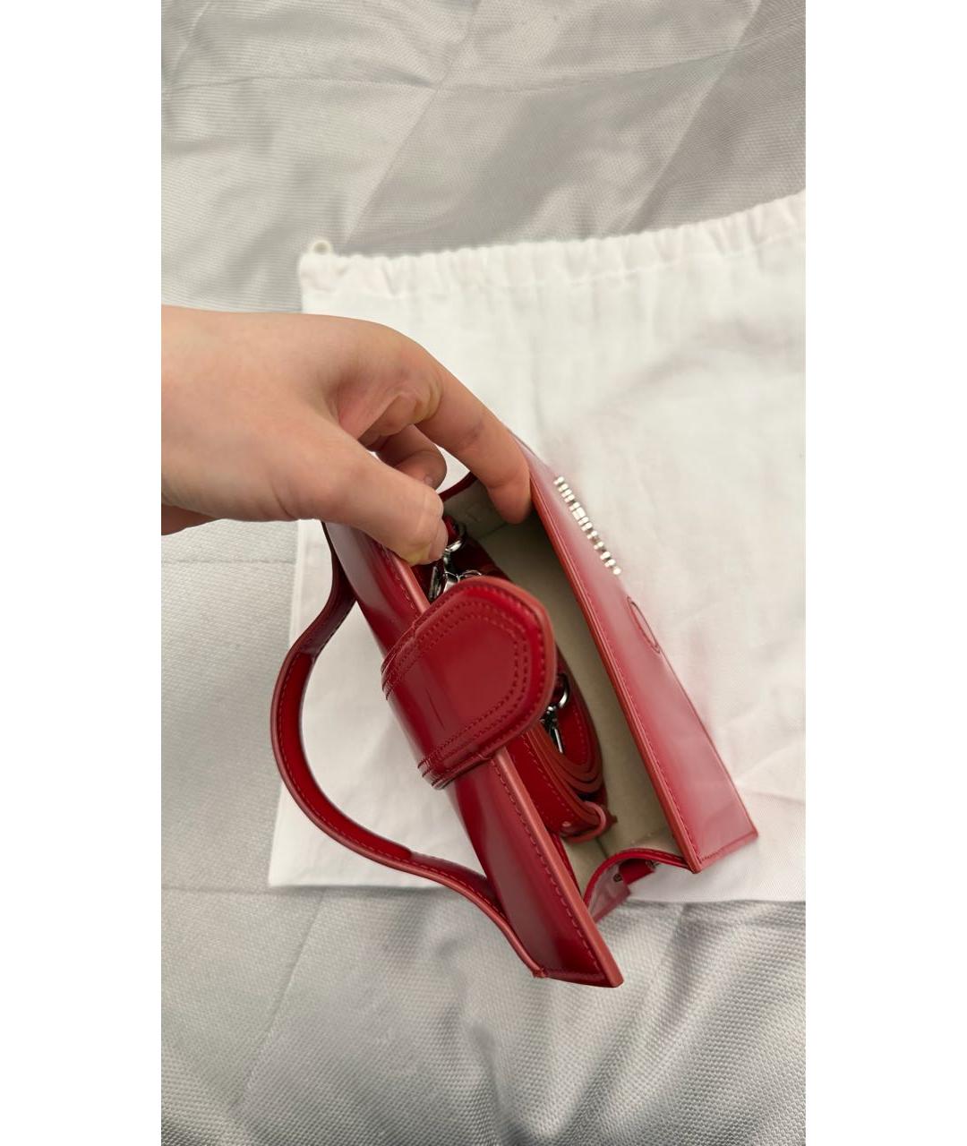 JACQUEMUS Бордовая кожаная сумка с короткими ручками, фото 4