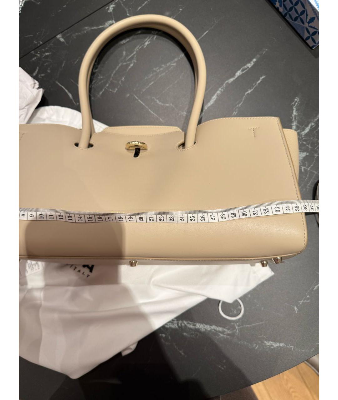 FURLA Бежевая кожаная сумка с короткими ручками, фото 5