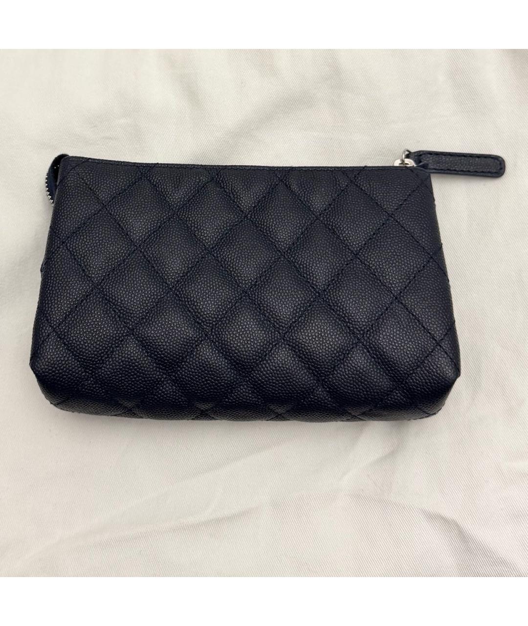 CHANEL Темно-синяя кожаная косметичка, фото 3