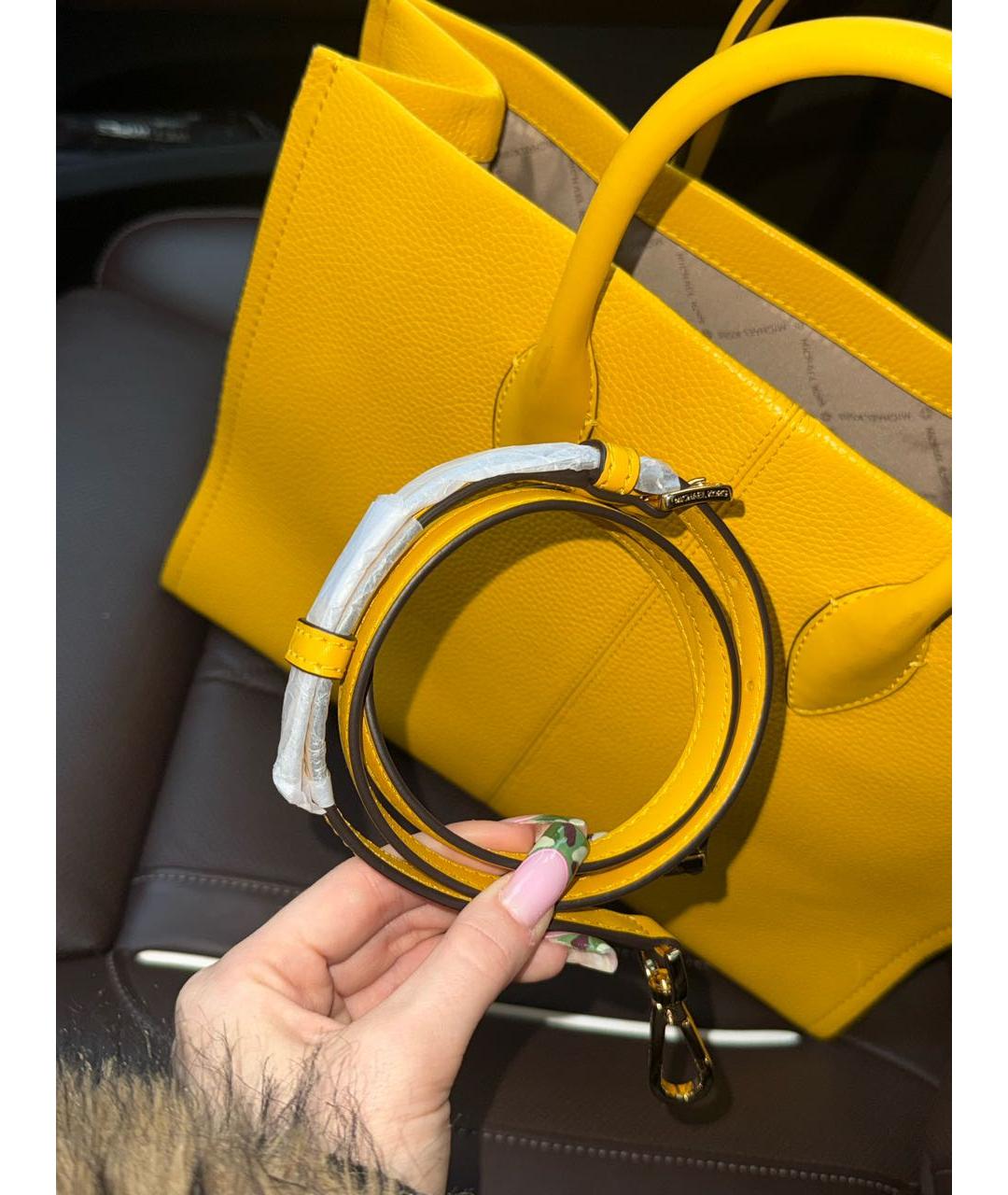 MICHAEL KORS Желтая кожаная сумка тоут, фото 4