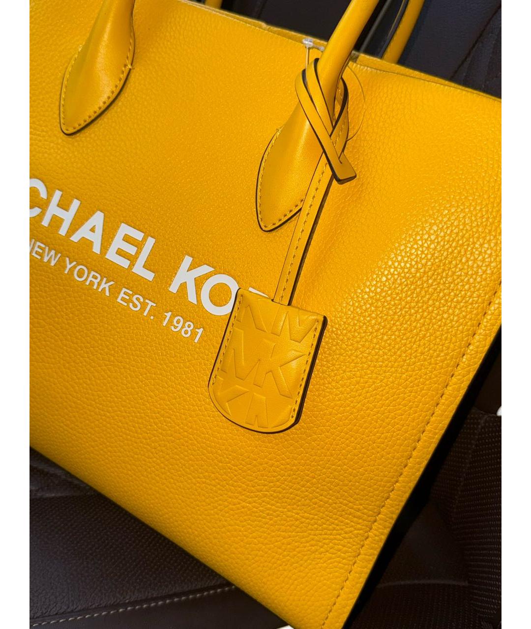 MICHAEL KORS Желтая кожаная сумка тоут, фото 3
