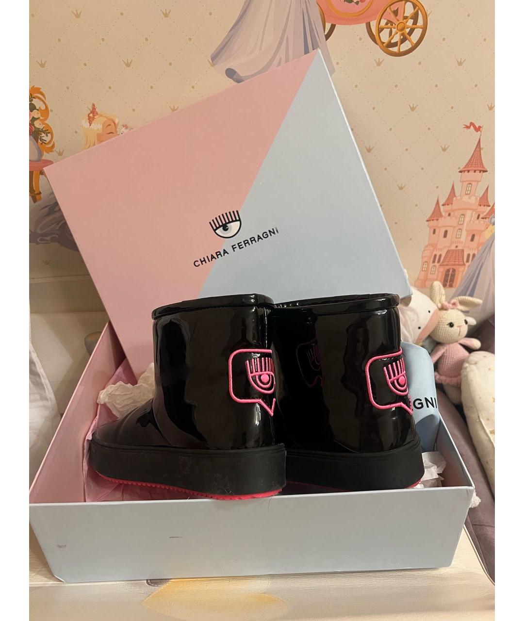CHIARA FERRAGNI KIDS Черные сапоги из лакированной кожи, фото 2