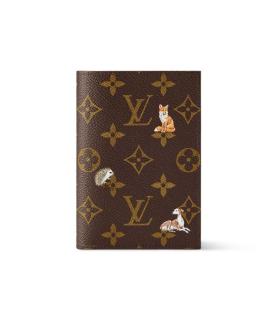 LOUIS VUITTON Обложка/футляр