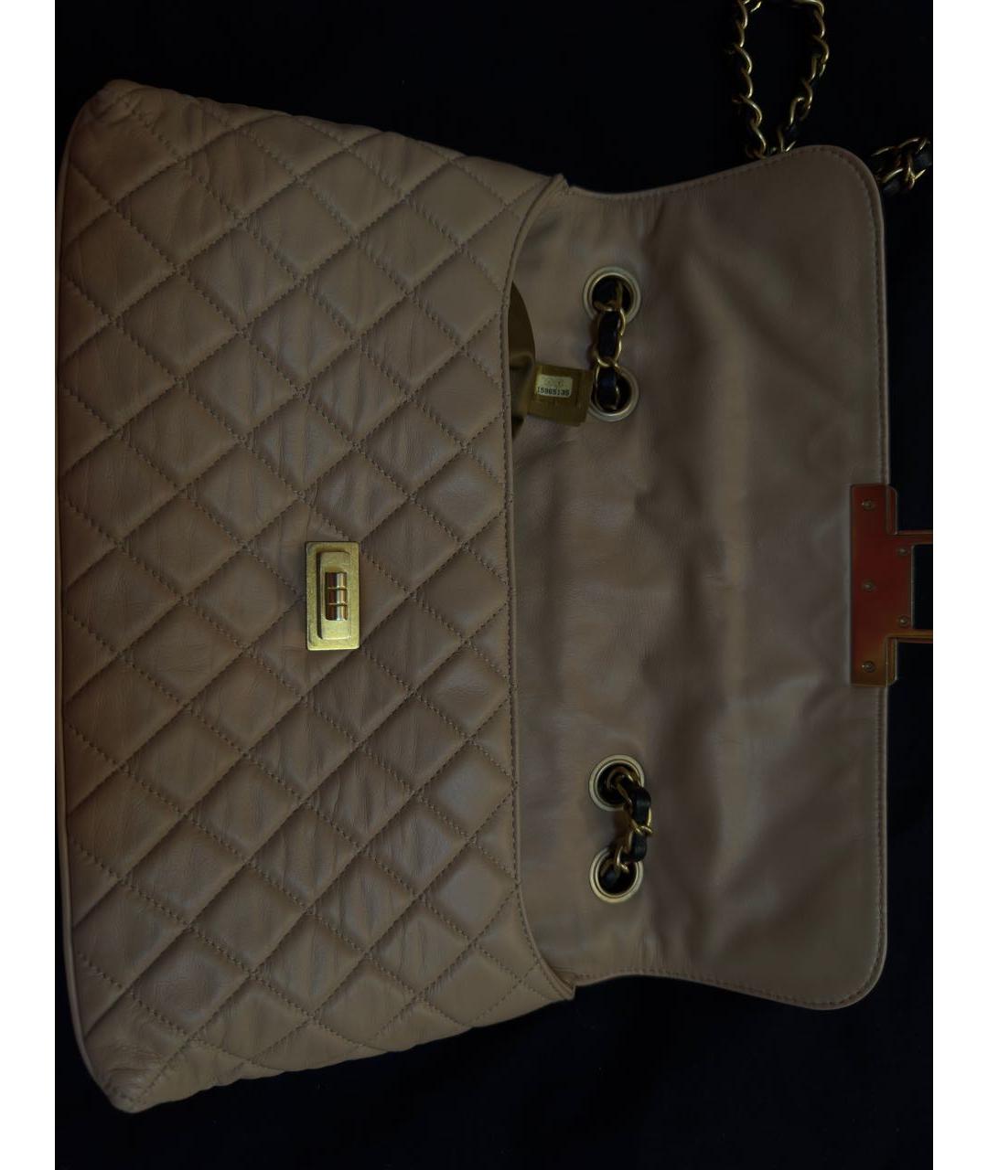 CHANEL Бежевая кожаная сумка через плечо, фото 3