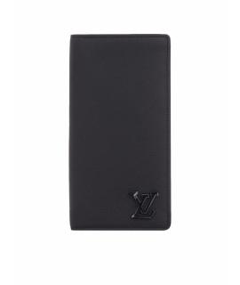 LOUIS VUITTON Кошелек
