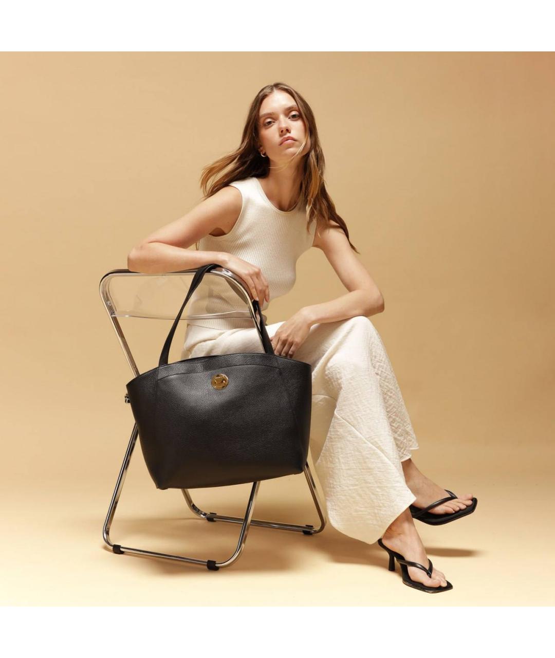 COCCINELLE Черная кожаная сумка тоут, фото 2