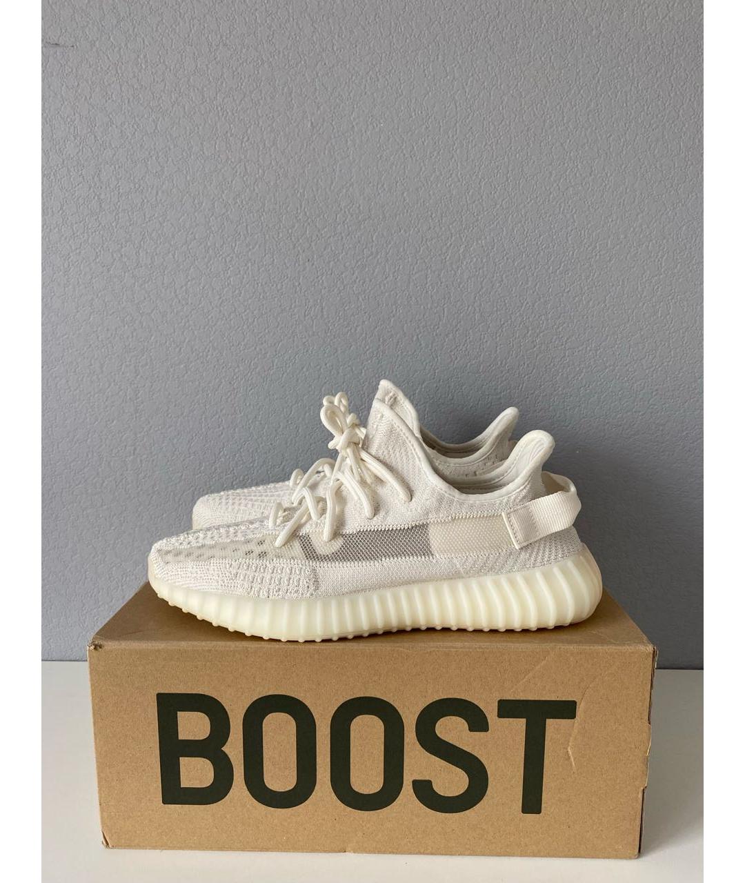 ADIDAS YEEZY Белые текстильные низкие кроссовки / кеды, фото 3