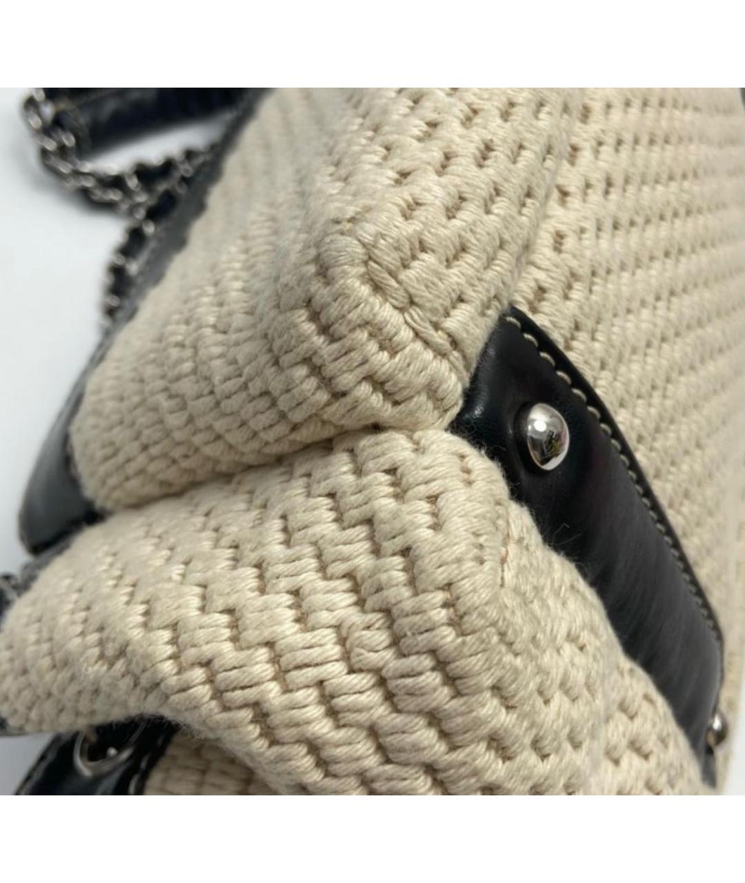 CHANEL Бежевая кожаная сумка с короткими ручками, фото 8