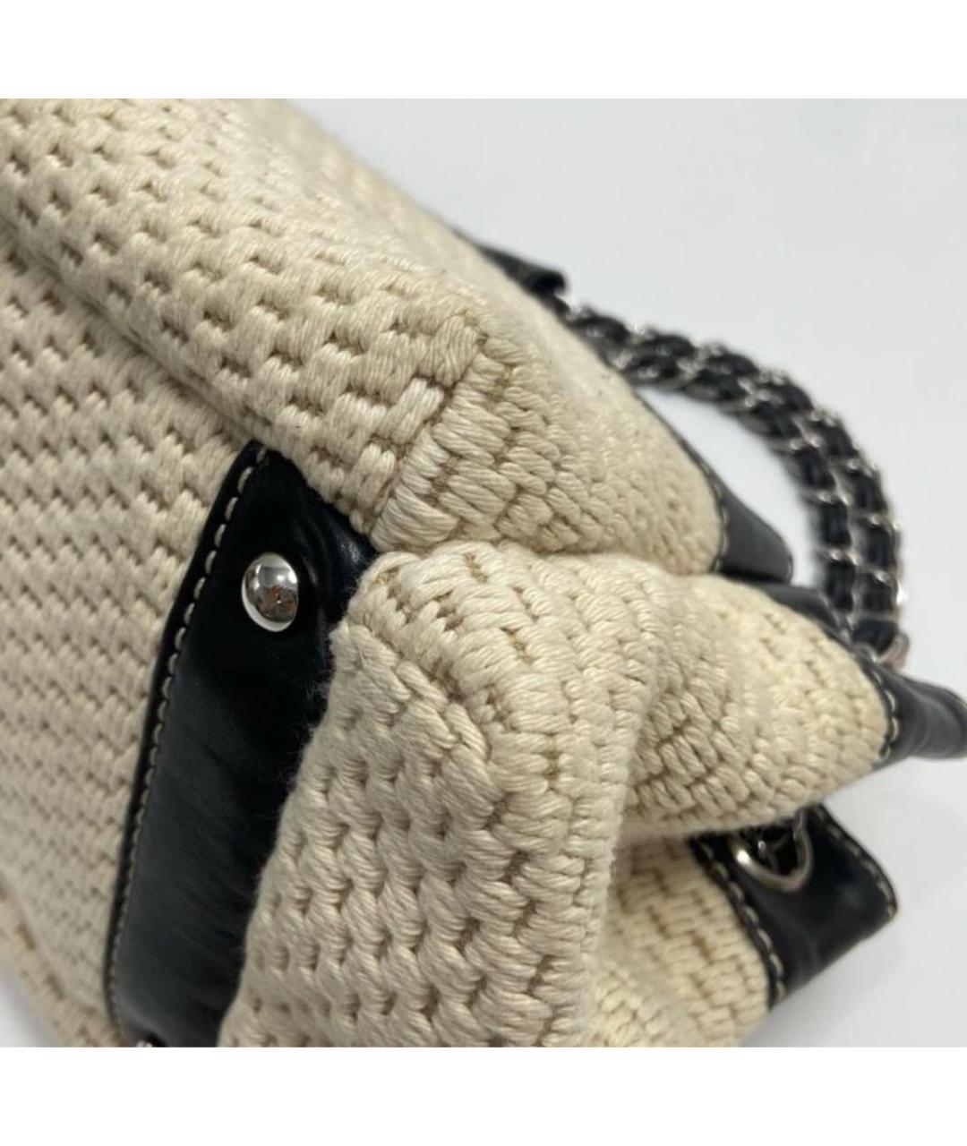 CHANEL Бежевая кожаная сумка с короткими ручками, фото 7