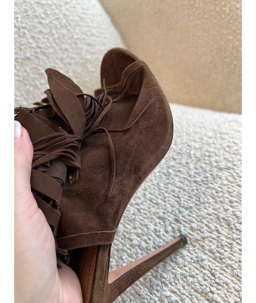 AQUAZZURA Коричневые замшевые босоножки, фото 5