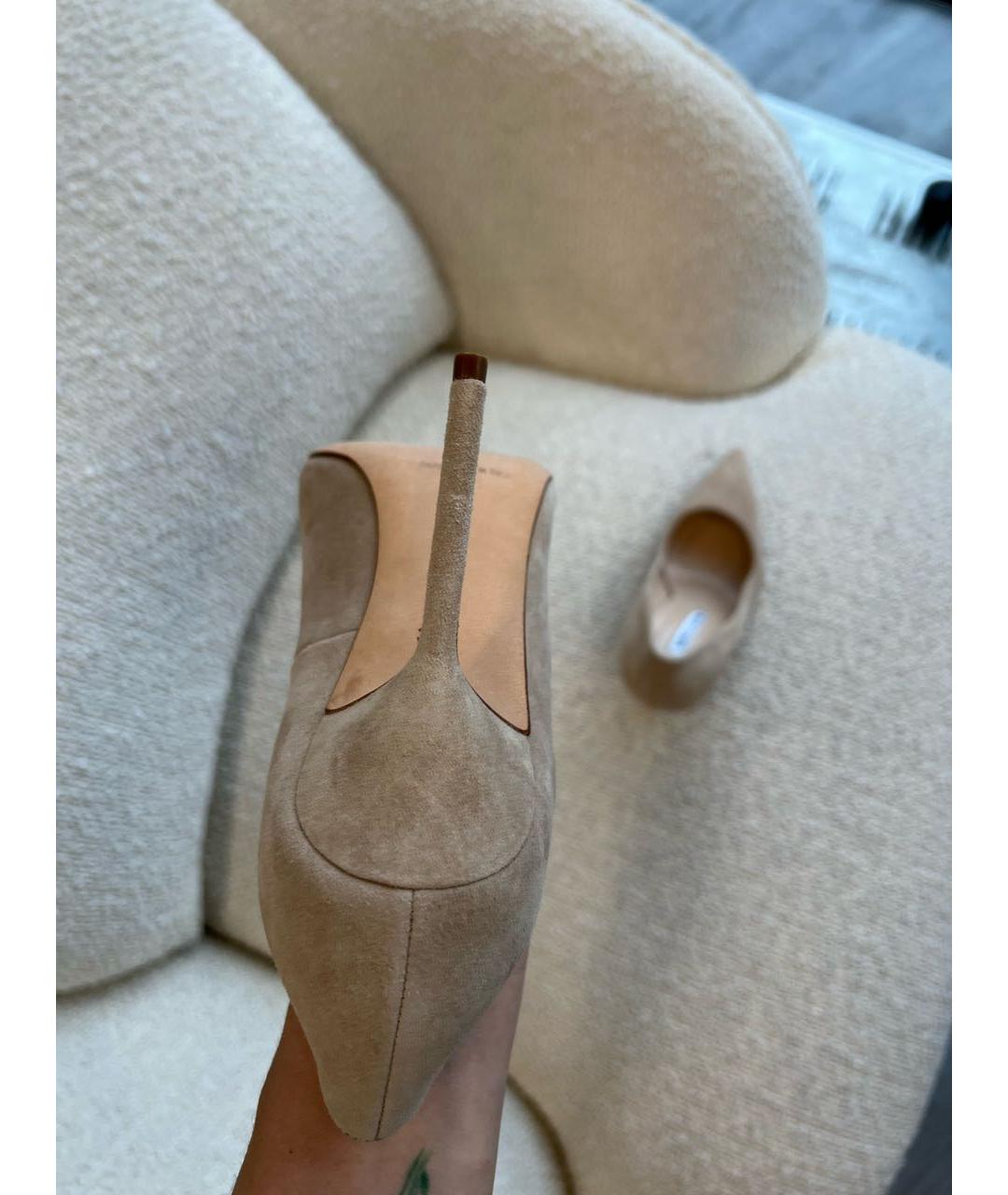 MANOLO BLAHNIK Бежевые замшевые туфли, фото 7