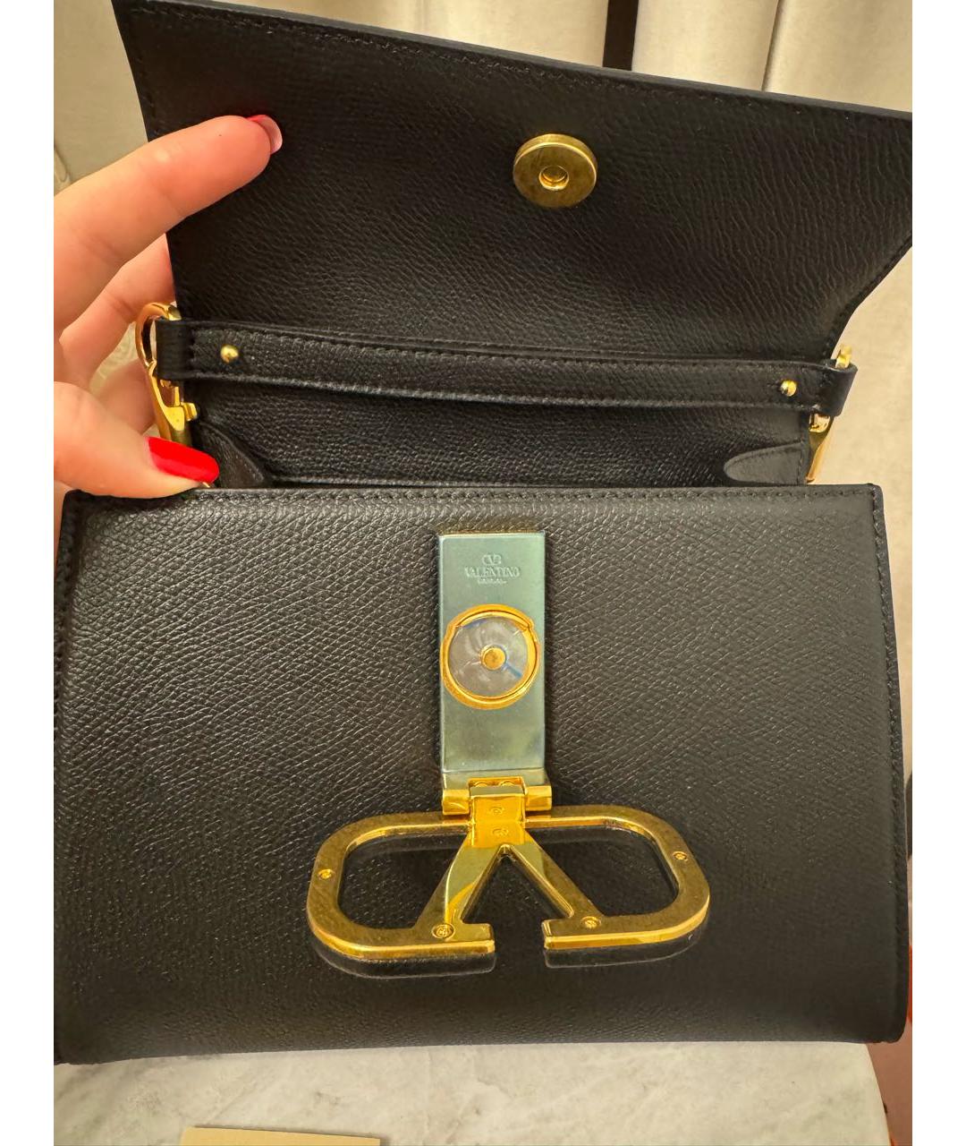 VALENTINO Черная кожаная сумка через плечо, фото 4