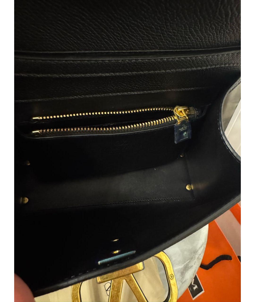 VALENTINO Черная кожаная сумка через плечо, фото 6