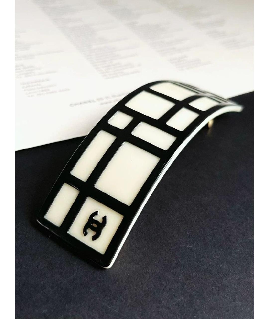 CHANEL Белая заколка, фото 2