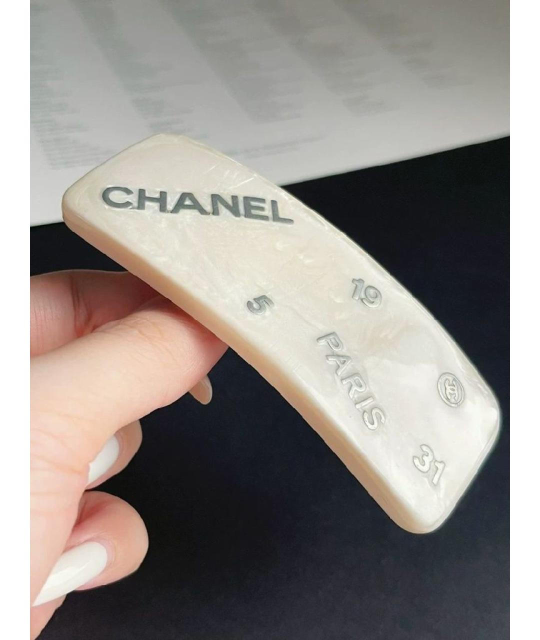 CHANEL Белая заколка, фото 2